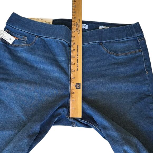 Womens Pants Size 16 Pull On NWT Jeans - Picture 5 of 9